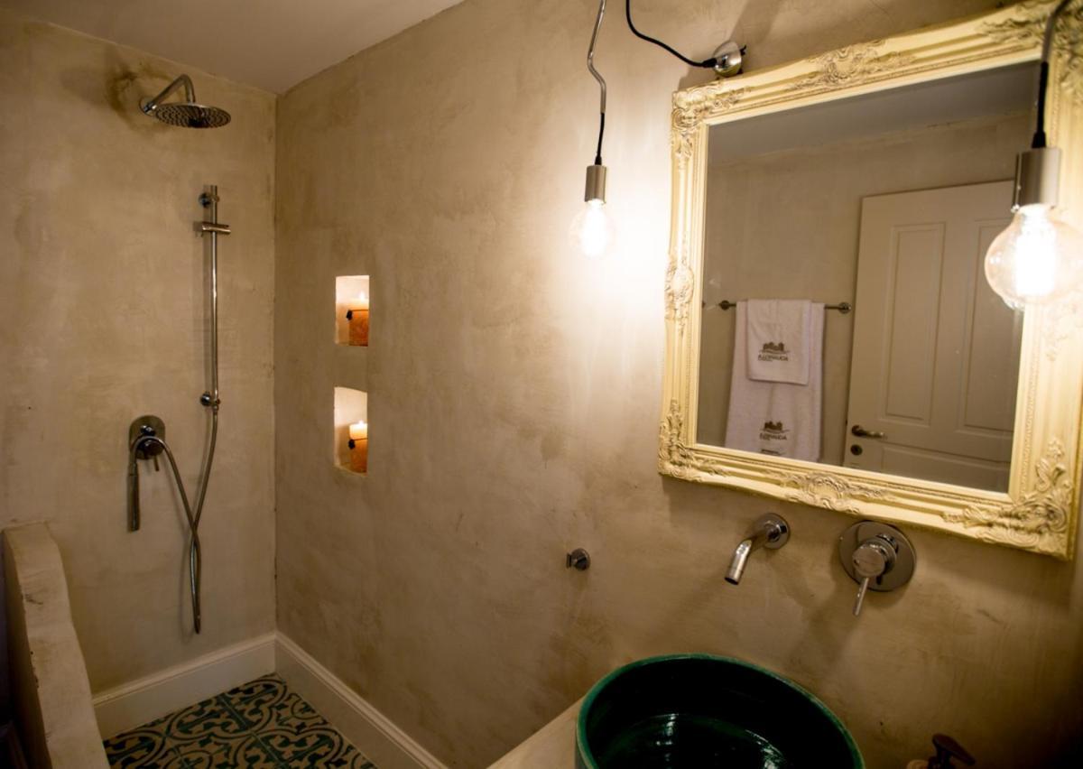 Chic & Modern Apartments With Swim Access Chalki Town Esterno foto